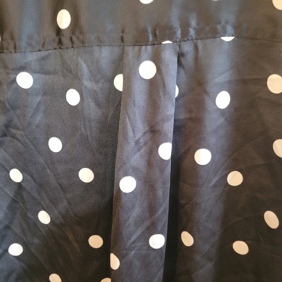 Chaps Black with White Polka Dots Button Up Longsleeve Blouse - Picture 8 of 8